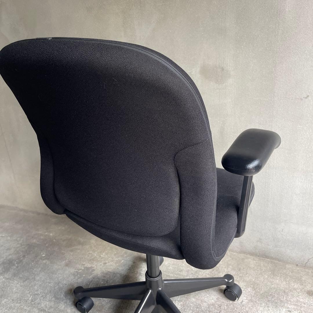 Herman Miller ハーマンミラー　エクア2 チェア　都内限定販売