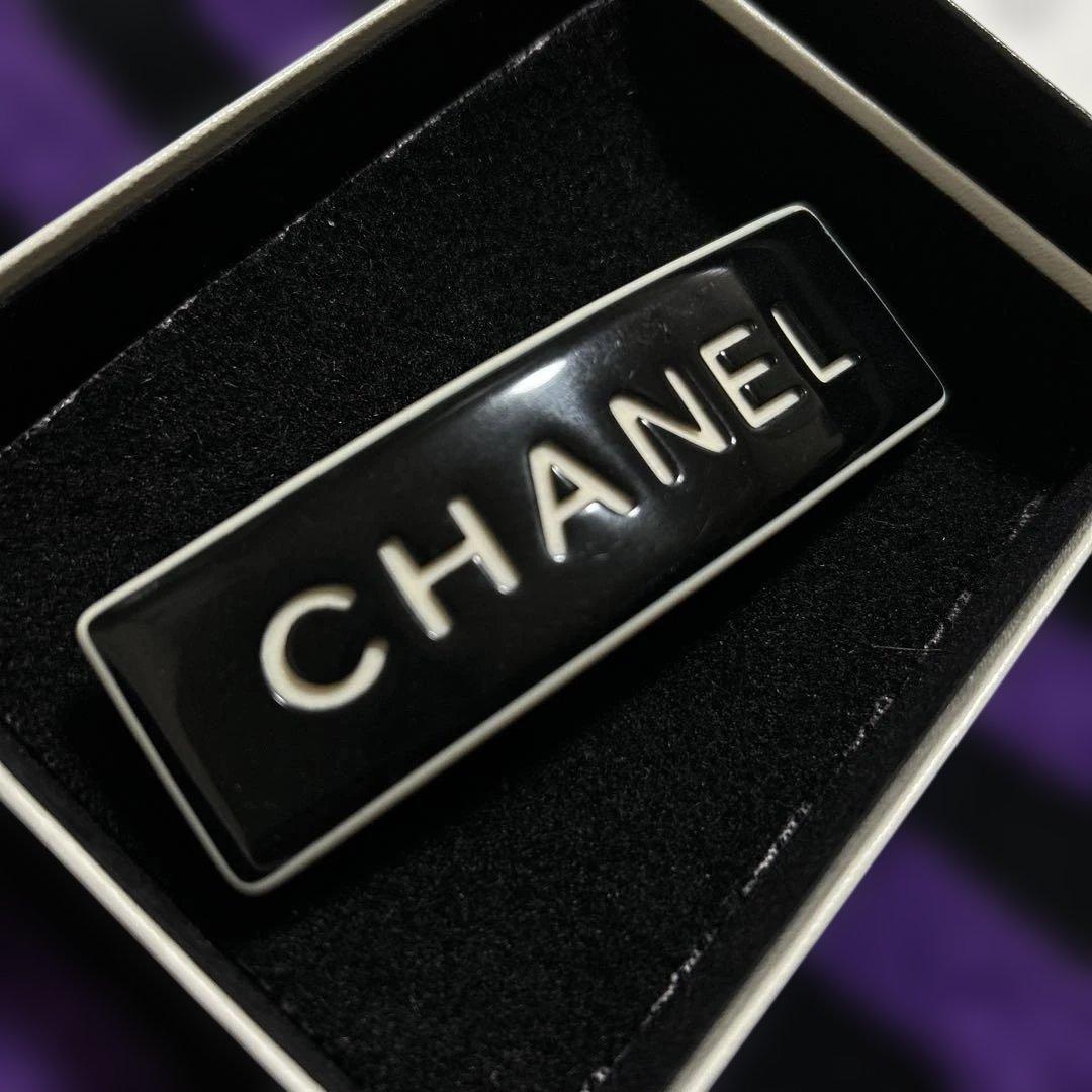 シャネル ロゴ バレッタ 髪留め ヘアアクセ 99P A12072 白黒