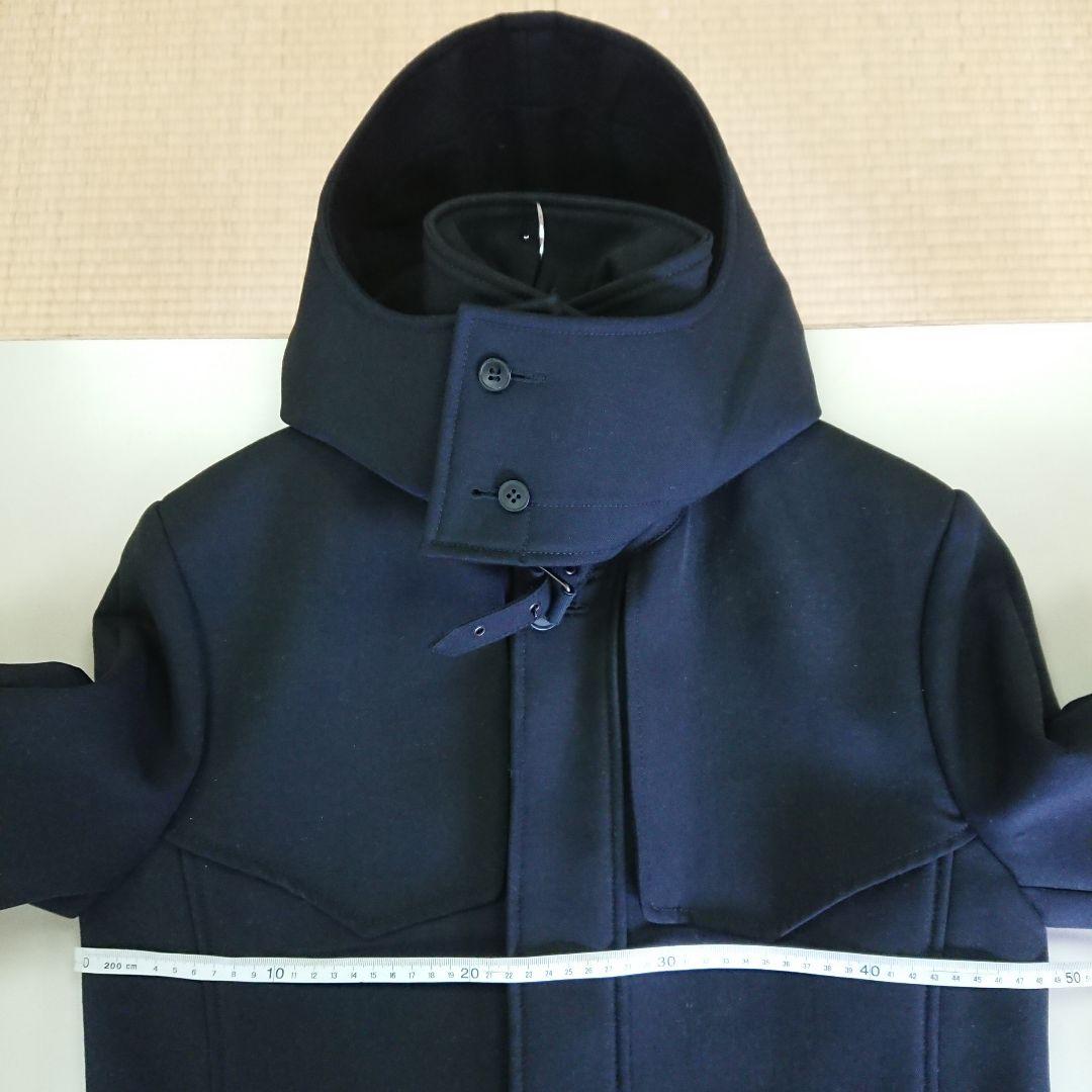 バレンシアガのコートなんですけど