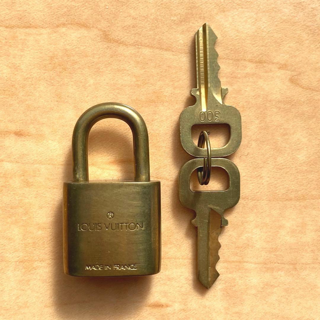 南京錠 鍵付き ルイヴィトン バッグ スピーディ 30 モノグラム ブラウン