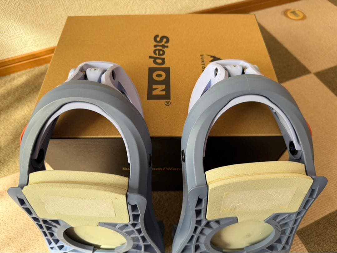 バートン ステップオン ビンディング ローバック Mサイズ