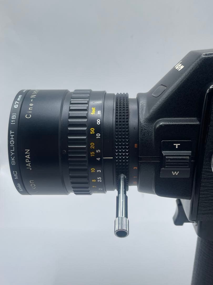 B　Nikon R10 Super ビデオカメラ本体 ケースとフィルム付