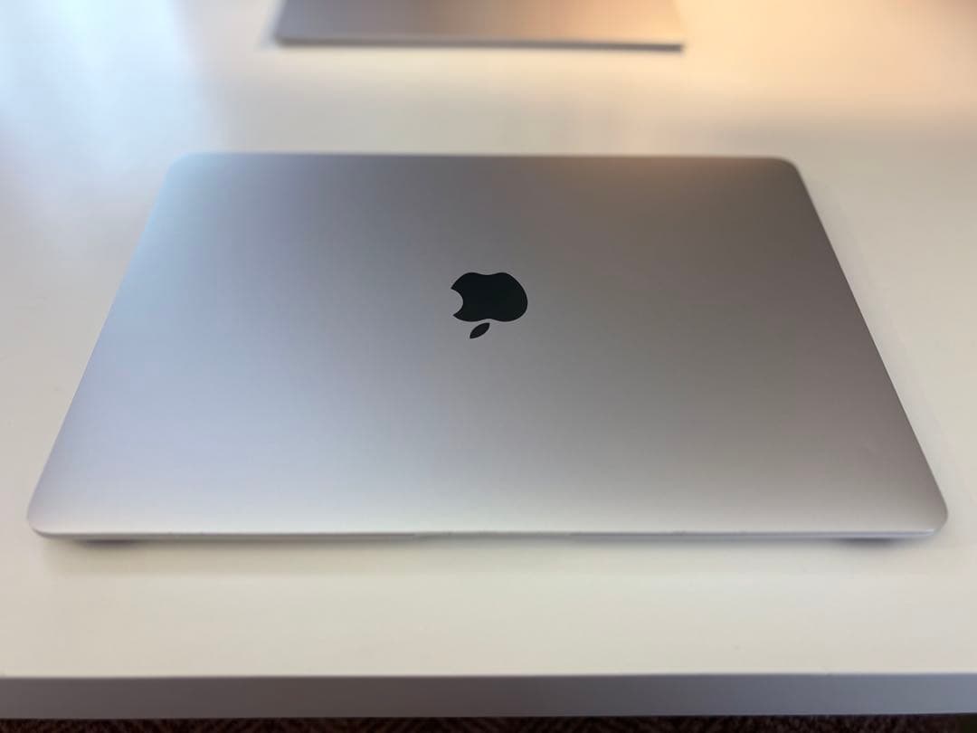 【美品】MacBook Air M1 / 16GB / 512GB シルバー