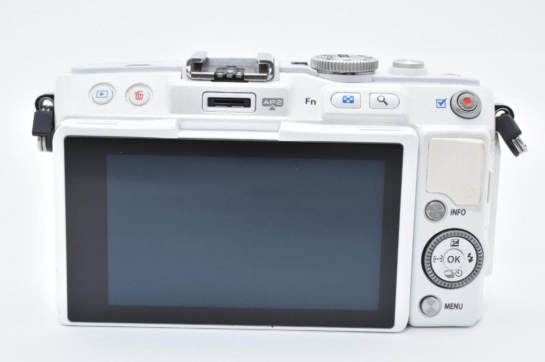 美品 OLYMPUS PEN Lite E-PL6 ショット4836回
