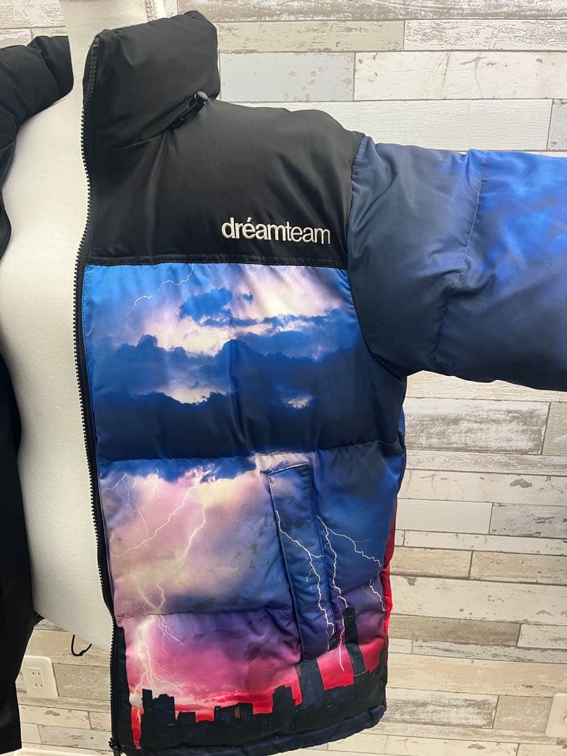 dreamteam ダウンジャケット 雷デザイン