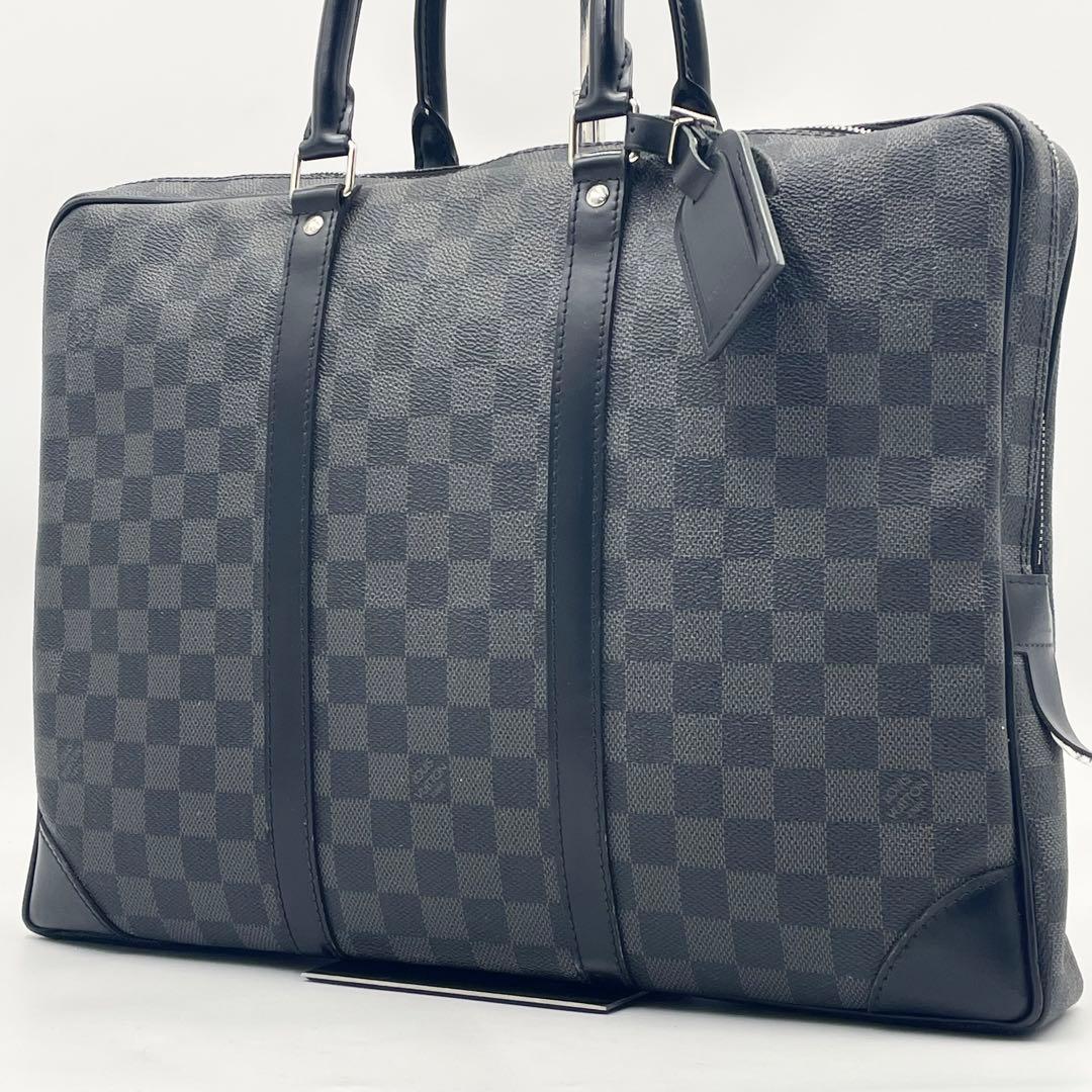 ルイヴィトン ポルトドキュマンボワヤージュ ダミエグラフィット ブラックA4可