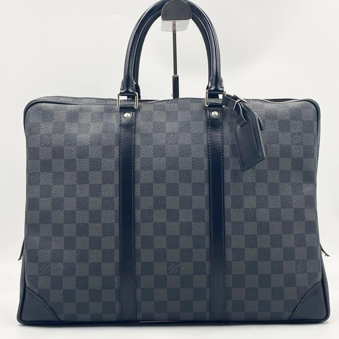 ルイヴィトン ポルトドキュマンボワヤージュ ダミエグラフィット ブラックA4可