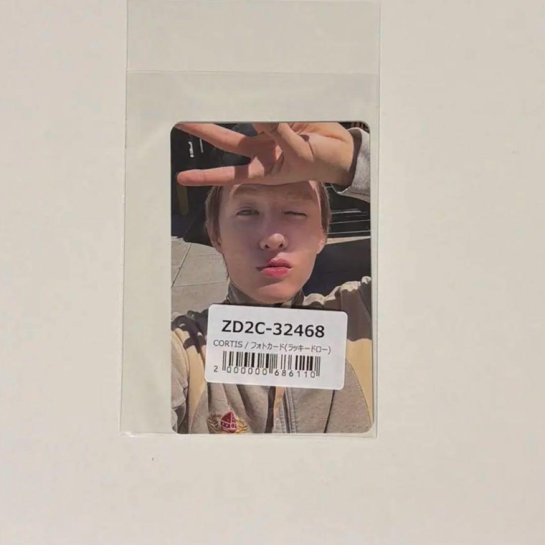 cortis ラキドロ ユニバ トレカ マーティン