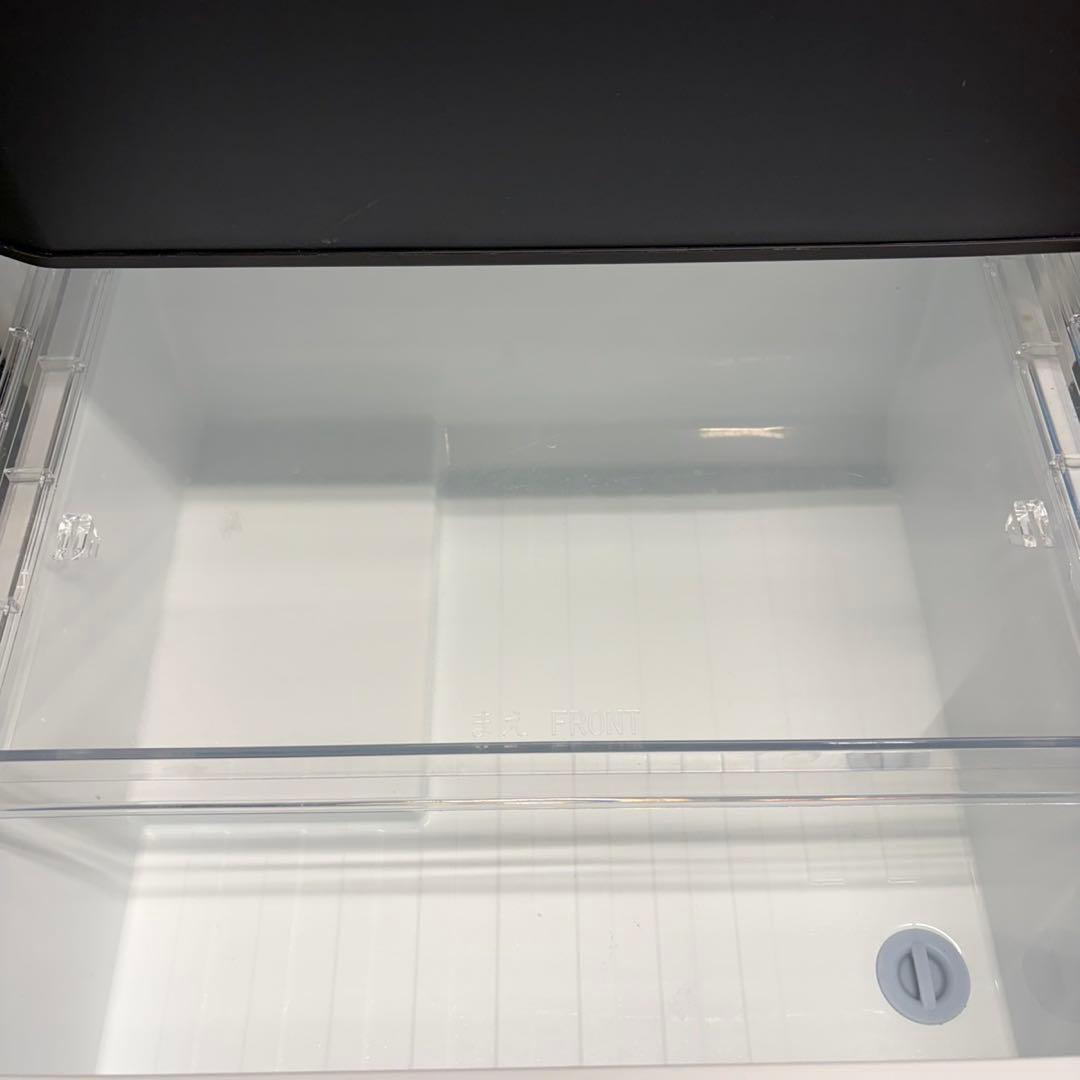 633 TOSHIBA 2022年製　大型冷蔵庫　右開き　300L以上　326L