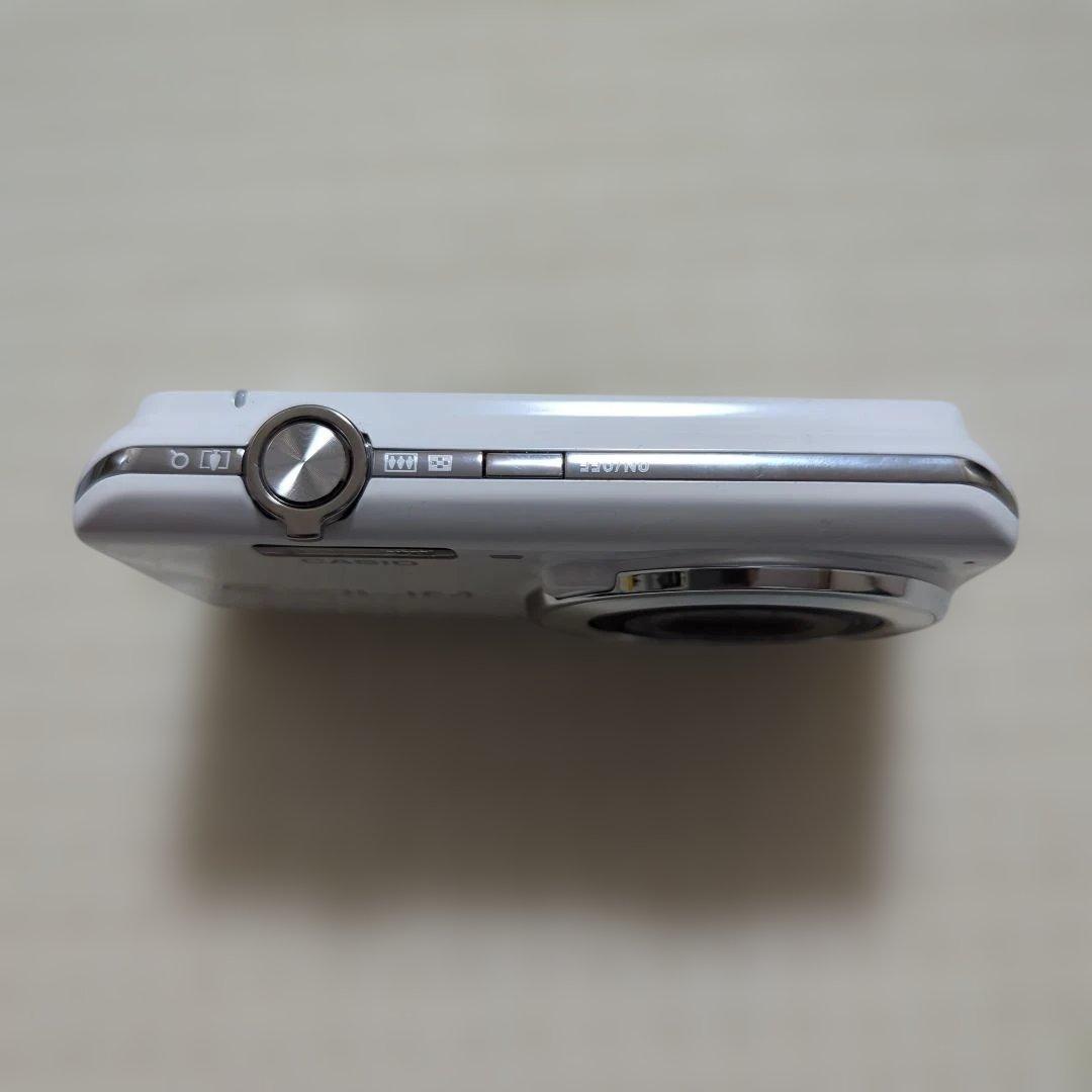 CASIO EXILIM EX-ZS26 コンパクトデジタルカメラ