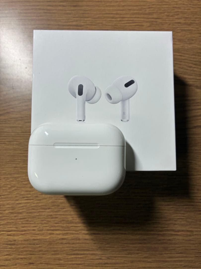 純正 Apple AirPods Pro 本体 充電ケース付き
