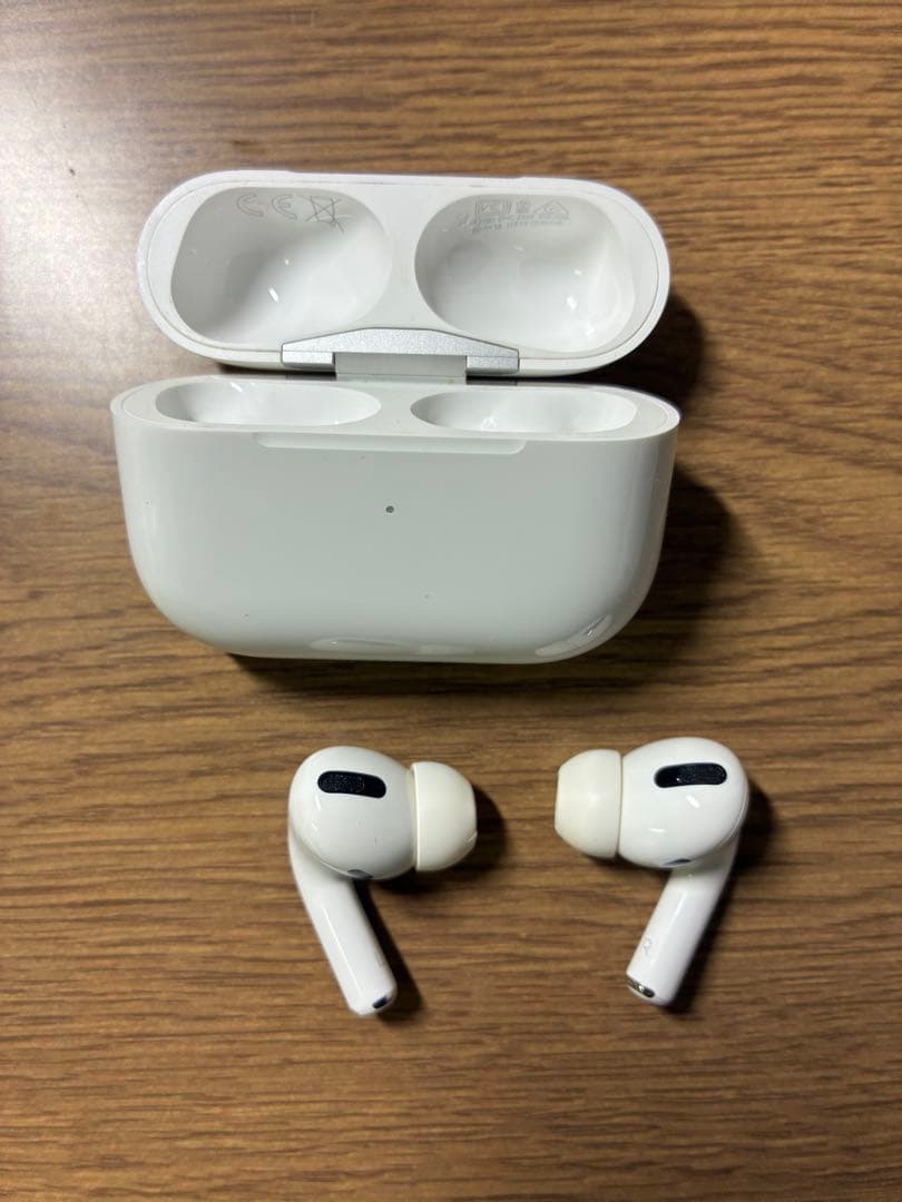 純正 Apple AirPods Pro 本体 充電ケース付き