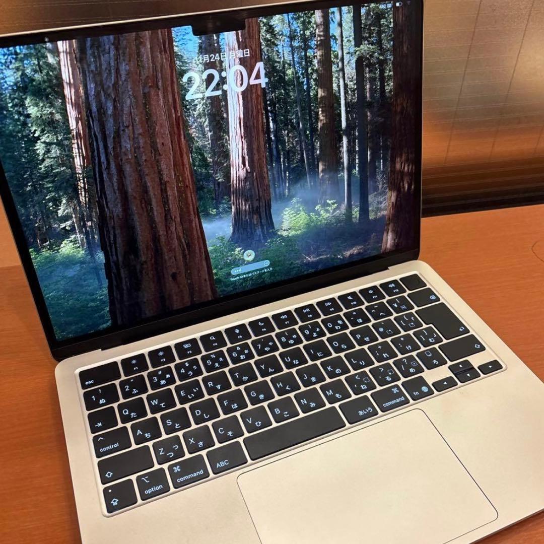 MacBook Air 13インチ2025 M4 / 16GB / 256GB