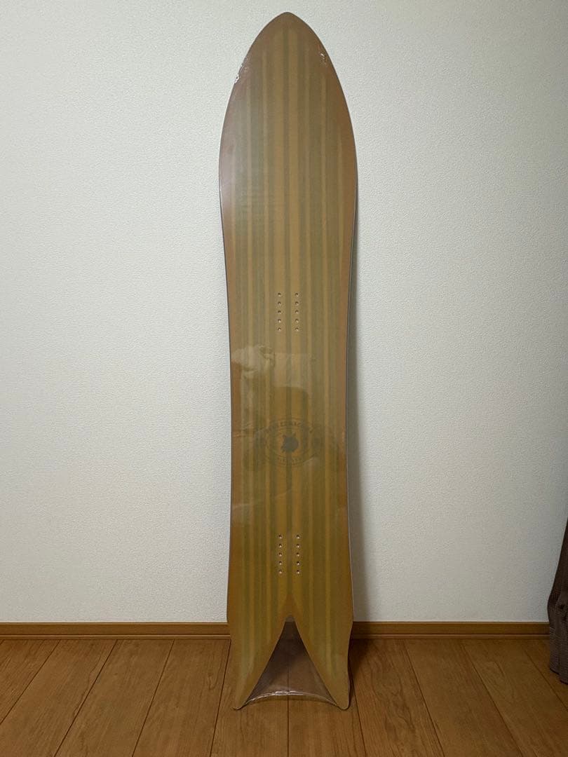 Deusスノーボード　TAKUYA”TAPPY”YOSHIKAWA PIKE