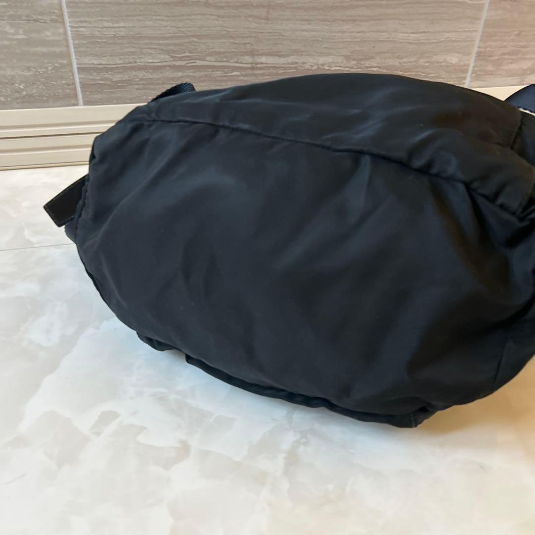 PRADA ブラック ナイロン バックパック　三角ロゴ