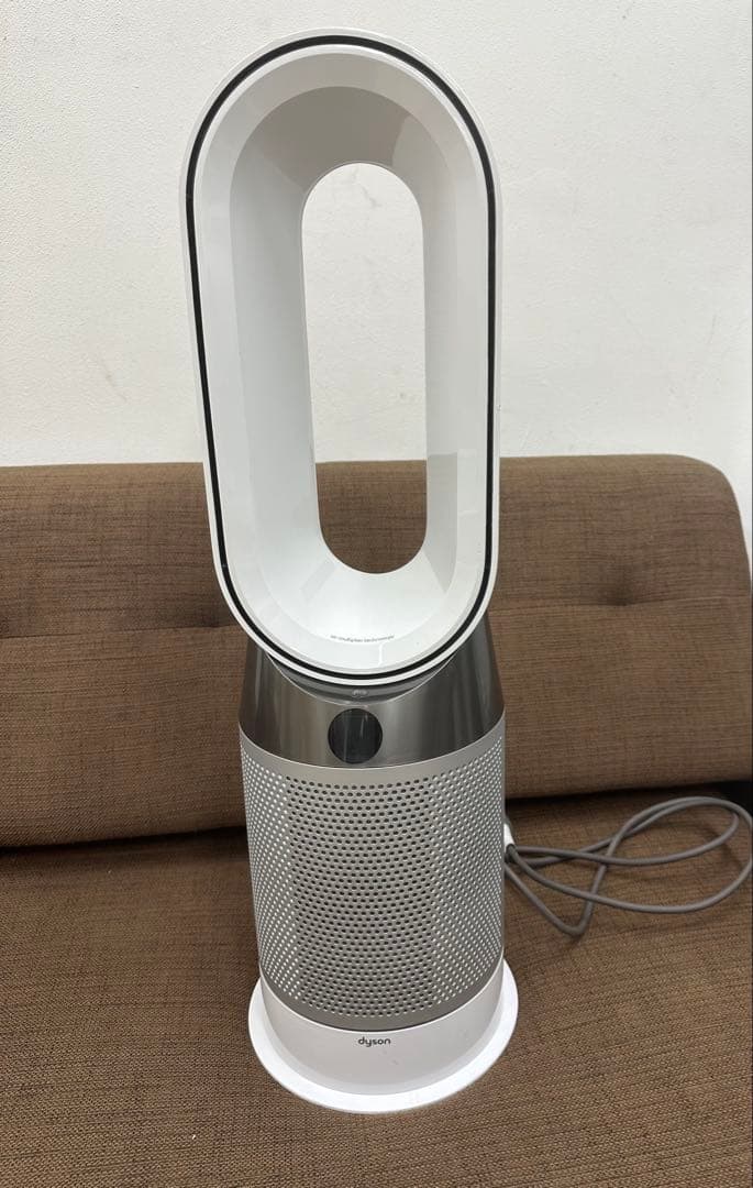 ② Dyson ダイソン Hot＋Cool HP04 空気清浄機　　2020年
