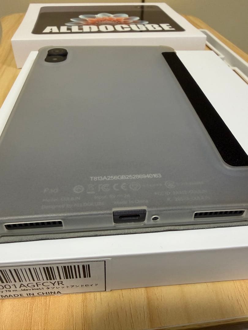 ALLODOCUBE iPlay 70 mini Pro 専用カバー付き