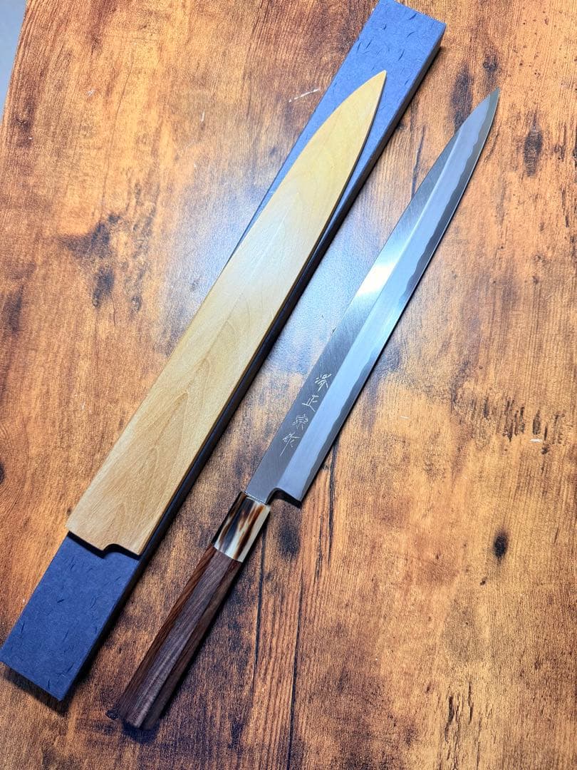 【堺刃物】刺身 柳刃　包丁　尺　銀三鋼　紫檀八角水牛柄　鞘付き