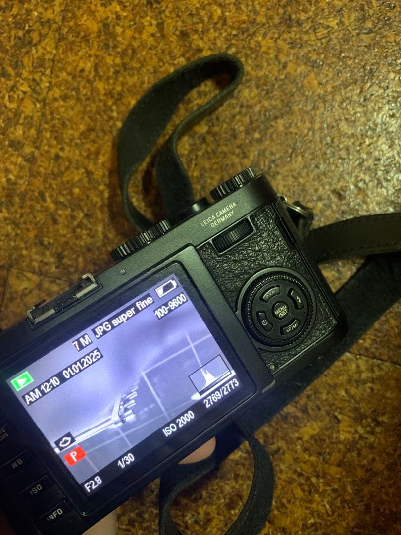 leica x1 カメラ　デジタルカメラ　ライカ