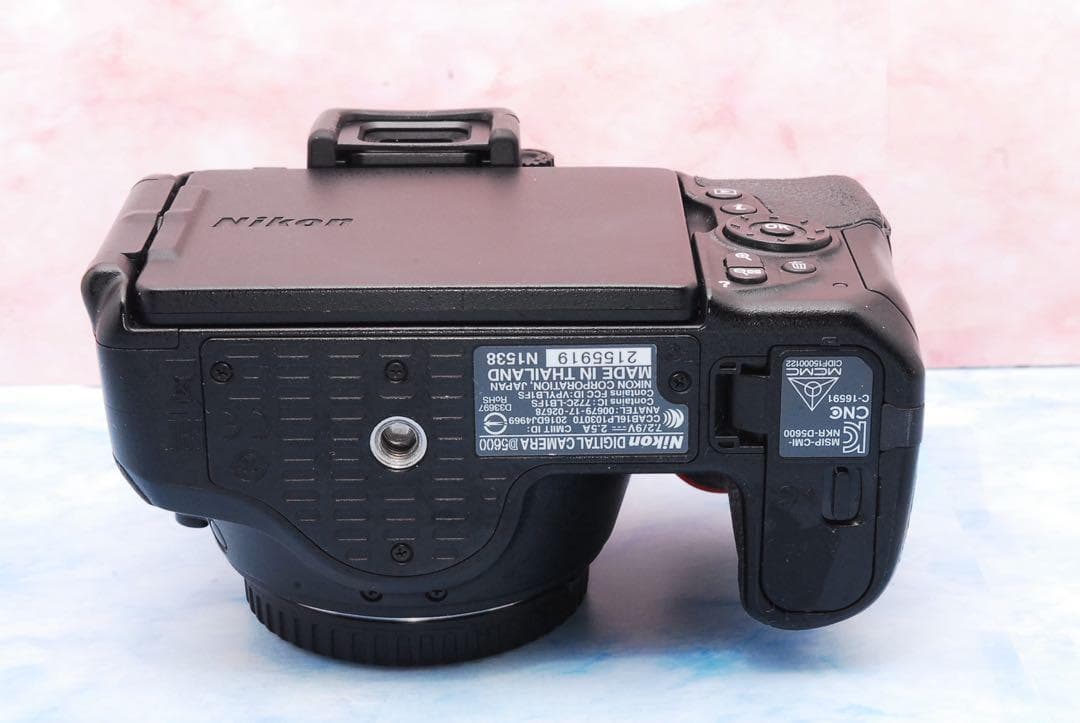 ニコン D5600☆一眼レフカメラ☆高性能☆Wi-Fi＆Bluetooth