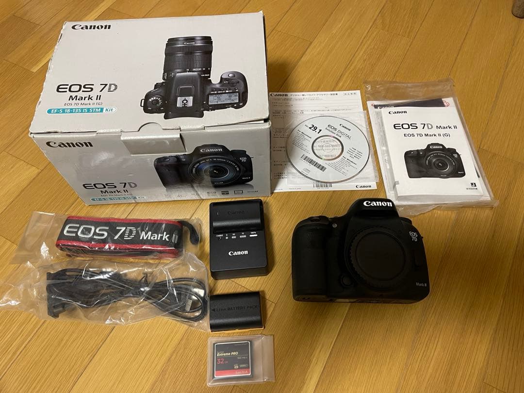 ①Canon EOS 7D Mark II（レンズ付属なし）オプション多数