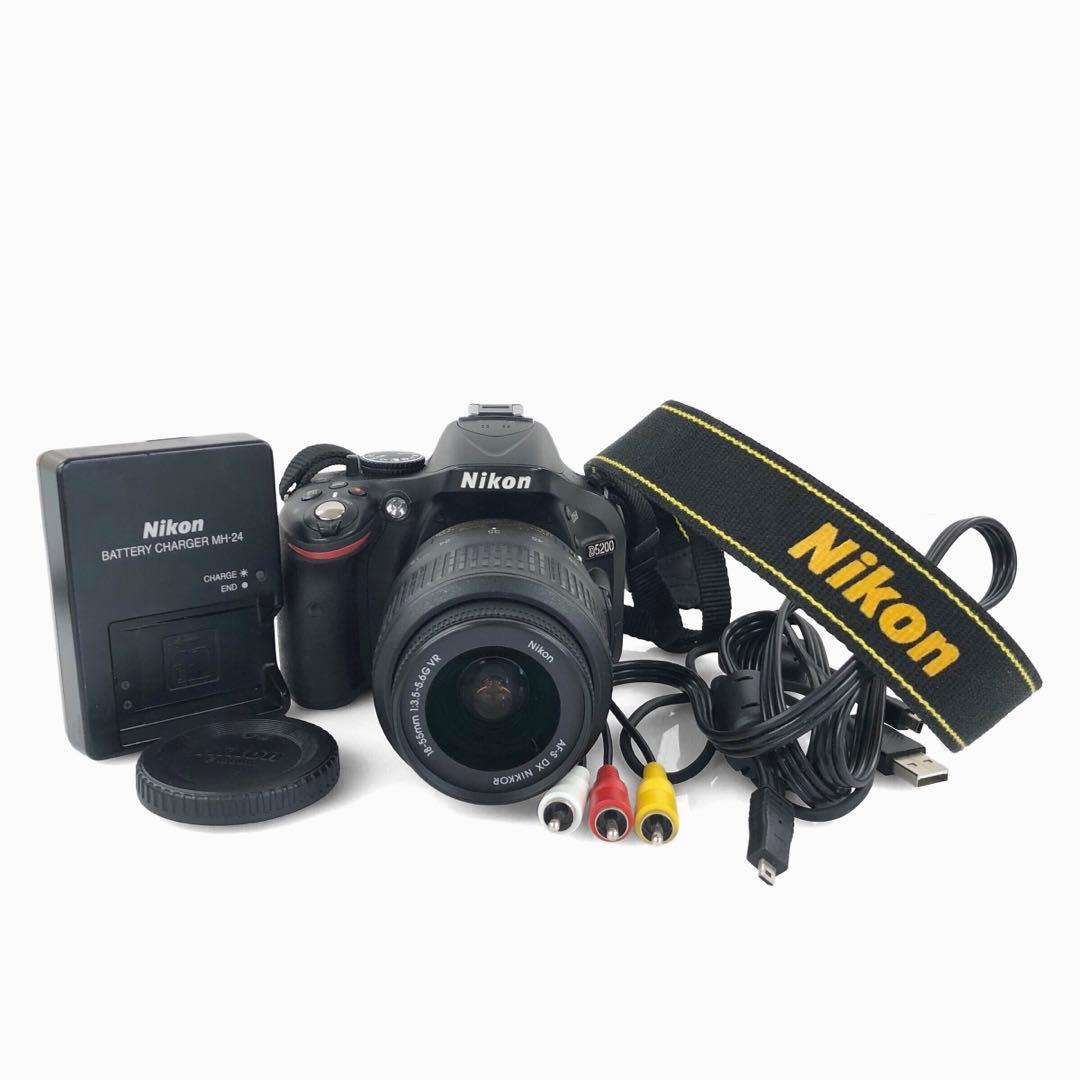 美品 Nikon D5200 / 18-55mm 1:3.5-5.6G セット