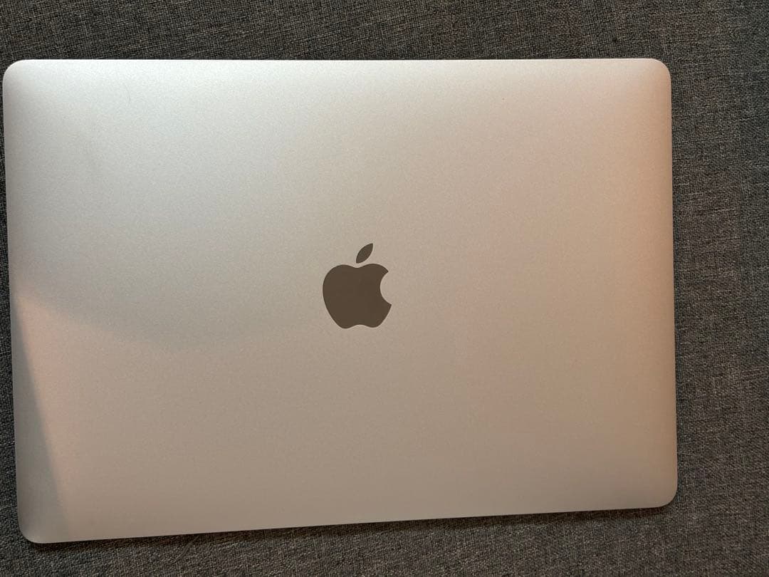 値引　バッテリー新品 MacBook Air M1 2020 8GB 256GB