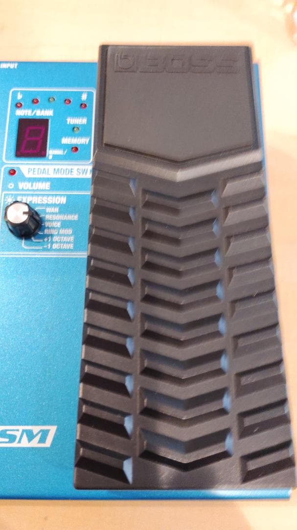 【箱・取説付】BOSS ME-50 マルチエフェクター