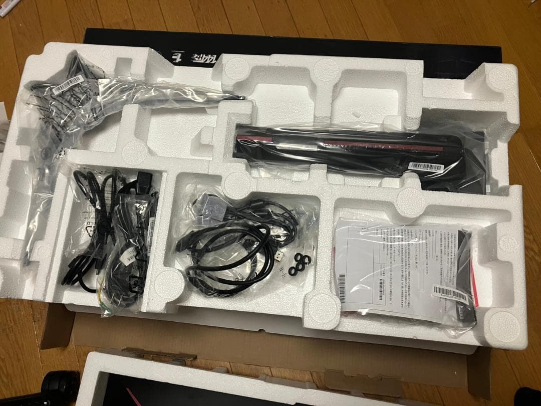 【ほぼ新品】AOC ゲーミングモニター C27G1/11(27インチ曲面144