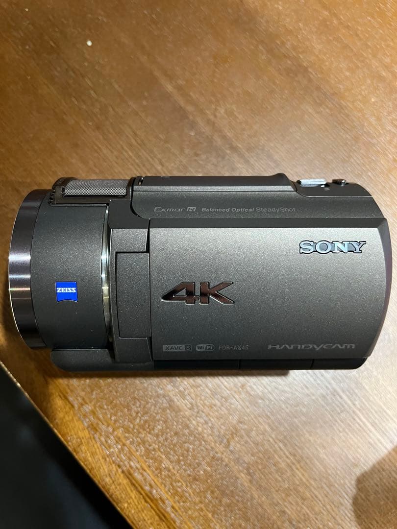 ほぼ新品　SONY FDR-AX45 4Kハンディカム ケース付き