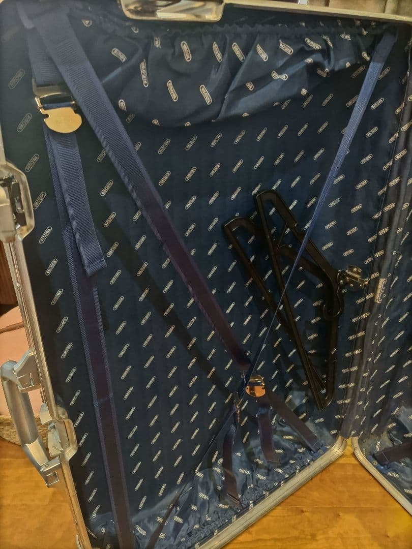 実使用無し【奇跡の超美品】■リモワ■トパーズ■銀ロゴ■104l■RIMOWA■