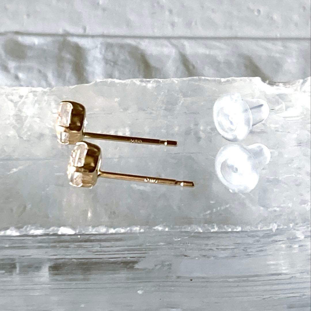 フェナカイト 10金ピアス（両耳）