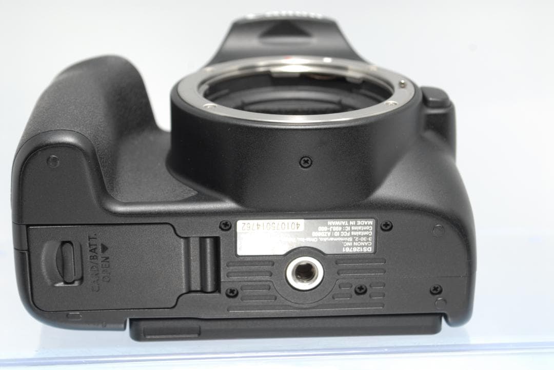 ☘️軽量！コンパクト✨スマホ転送☘️Canon kiss x10 超望遠ダブル