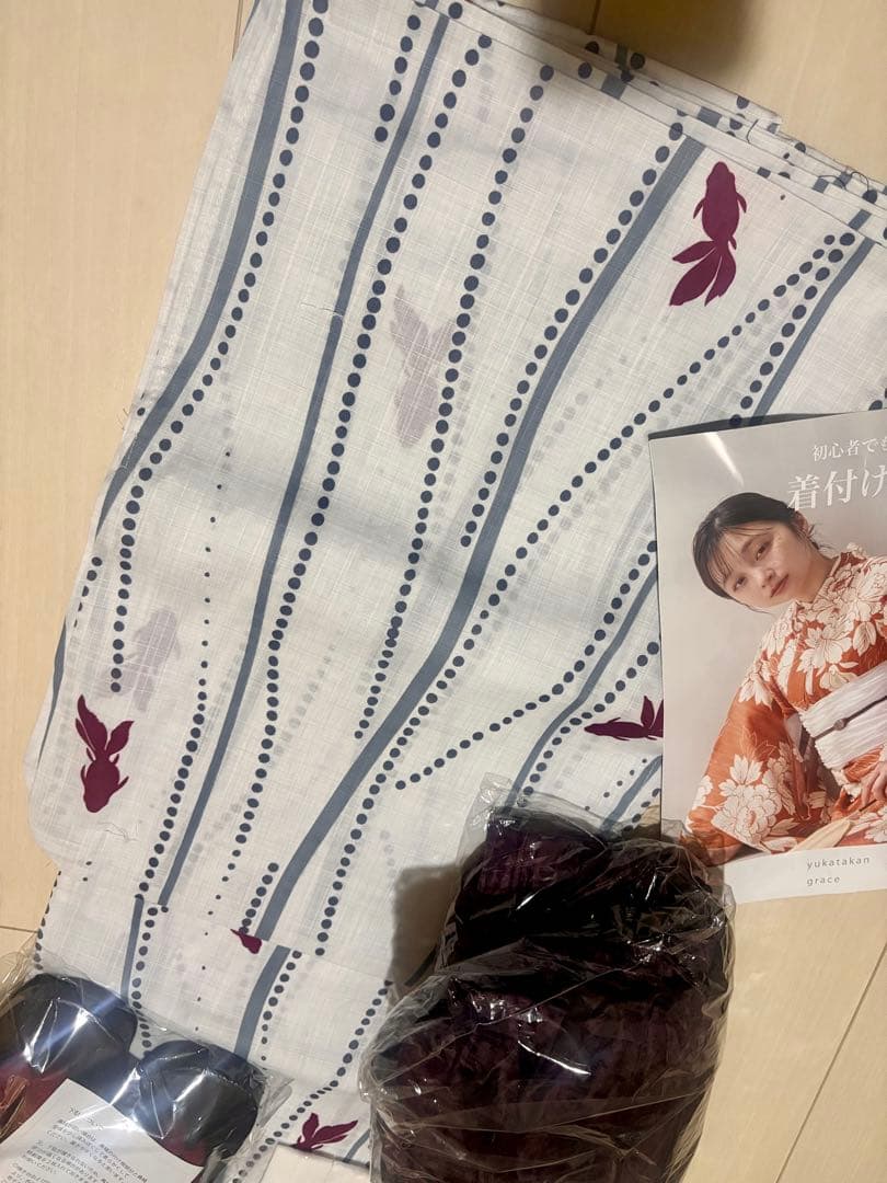 ☆新品☆ こだわり浴衣５点セット　ゆかた館グレース　Mサイズ　金魚　ホワイト