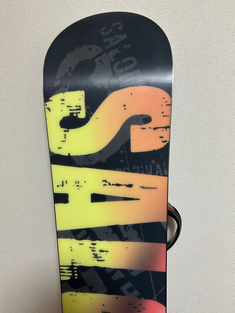 【新品、未使用】SALOMONのスノーボードとサロモンのバィンディングのセット