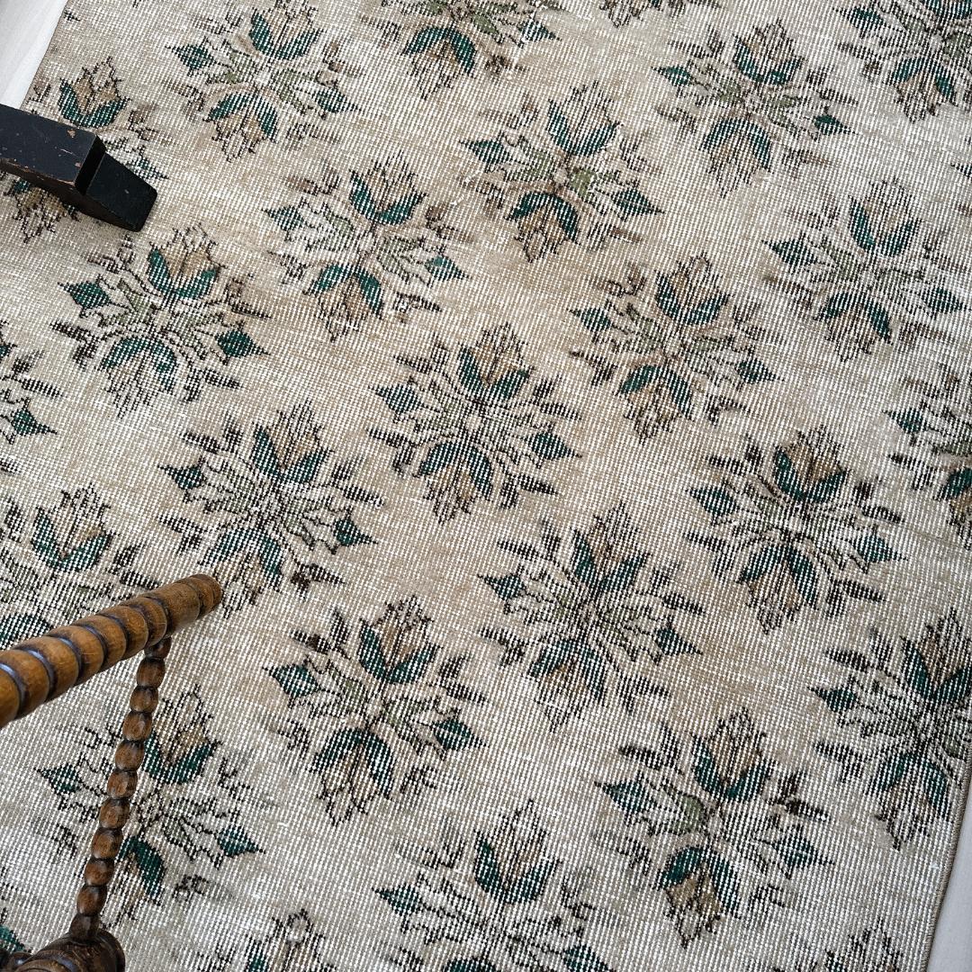 トルコ ヴィンテージラグ A116 ベージュ セージグリーン ダークグリーン