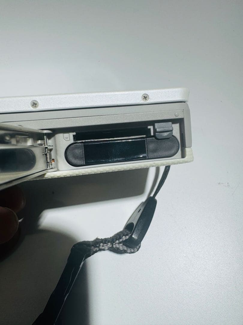 美品 CASIO EXILIM EX-ZR50 ホワイト デジタルカメラ