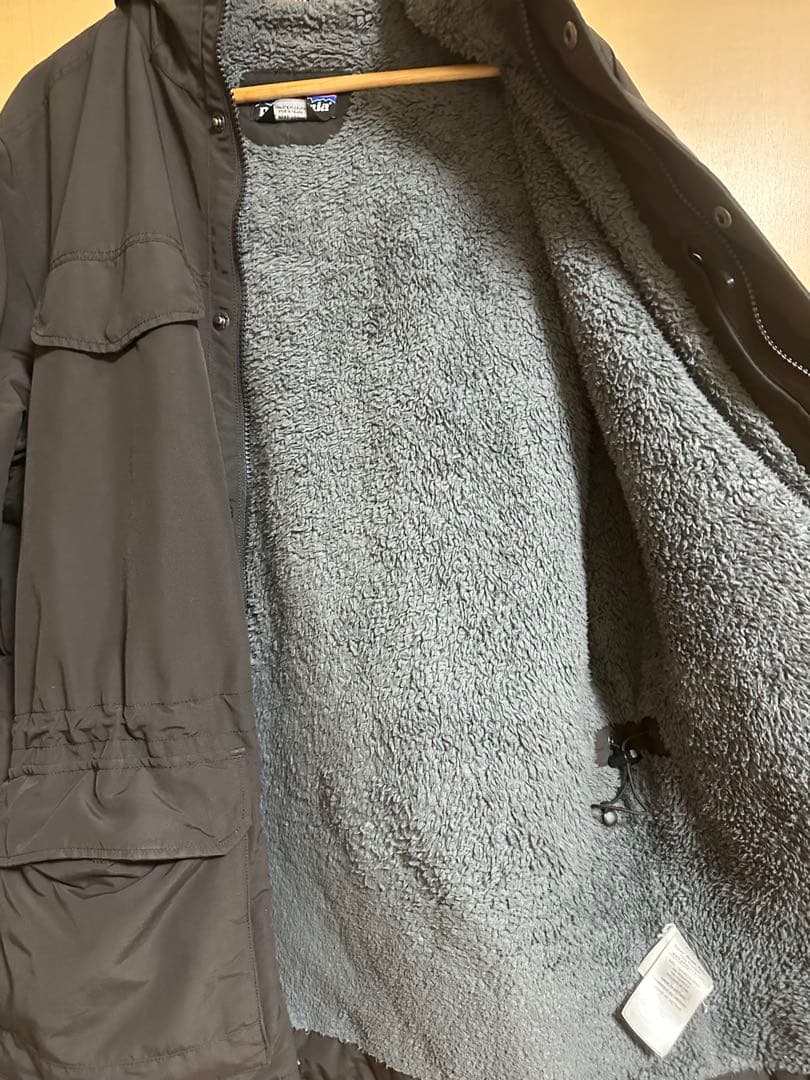 Patagonia イスマスパーカ マウンテンパーカ L ブラック ジャケット