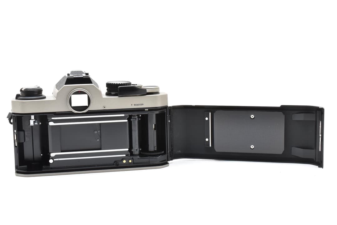 Nikon New FM2 T チタン ボディ 0190
