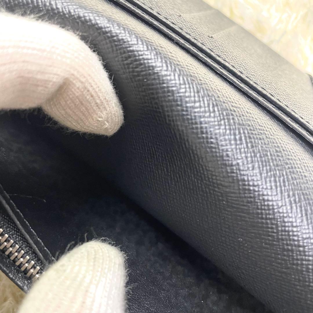 ルイヴィトン ポルトフォイユ ブラザ エピ ブラック ノワール