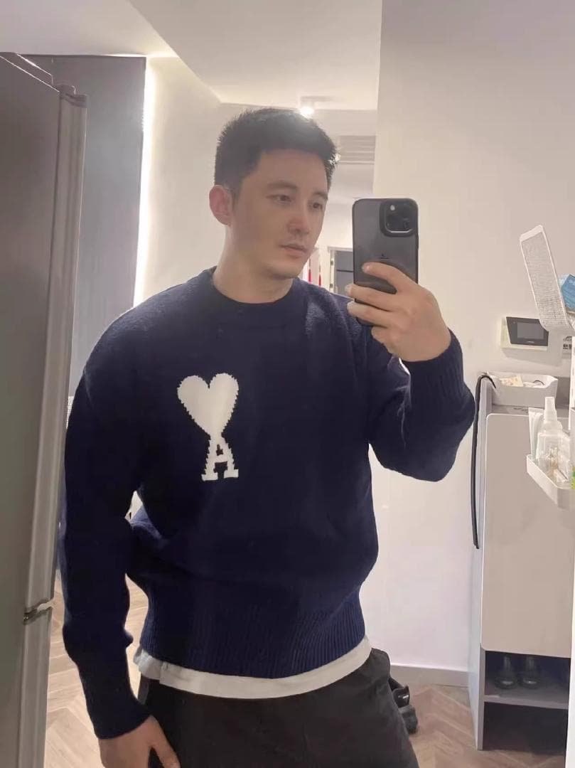 AMI PARIS ハート刺繍 クルーネックニットセーター 秋冬 ユニセックス