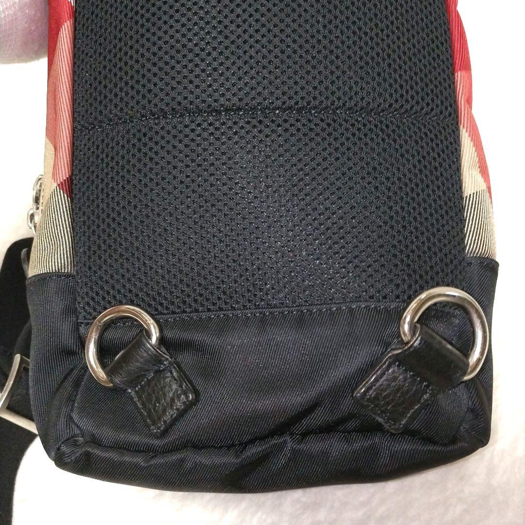 【美品】ブラックレーベルクレストブリッジ チェック柄 ロゴプレート ボディバッグ