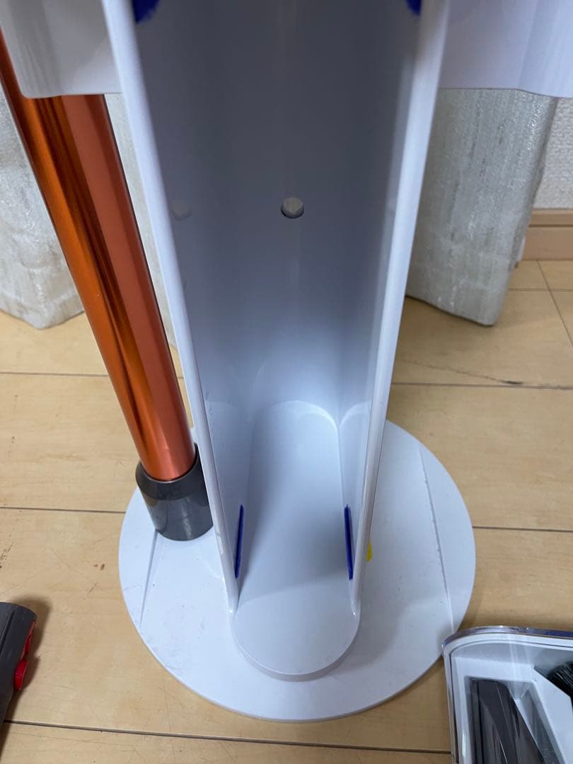 【美品】dyson V10 SV12　純正フロアドック付エコーモード62分