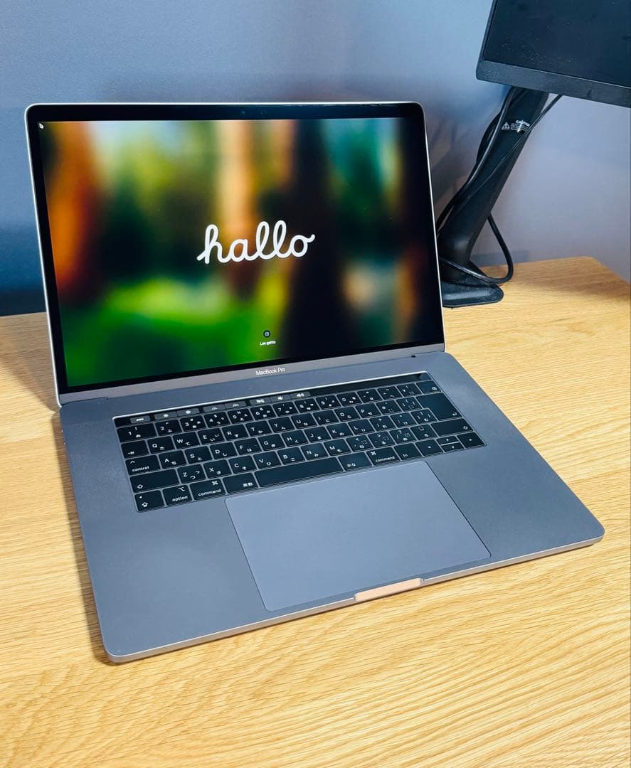 【セール】MacBookPro15 メモリ16GB 512GB グラボ4GB