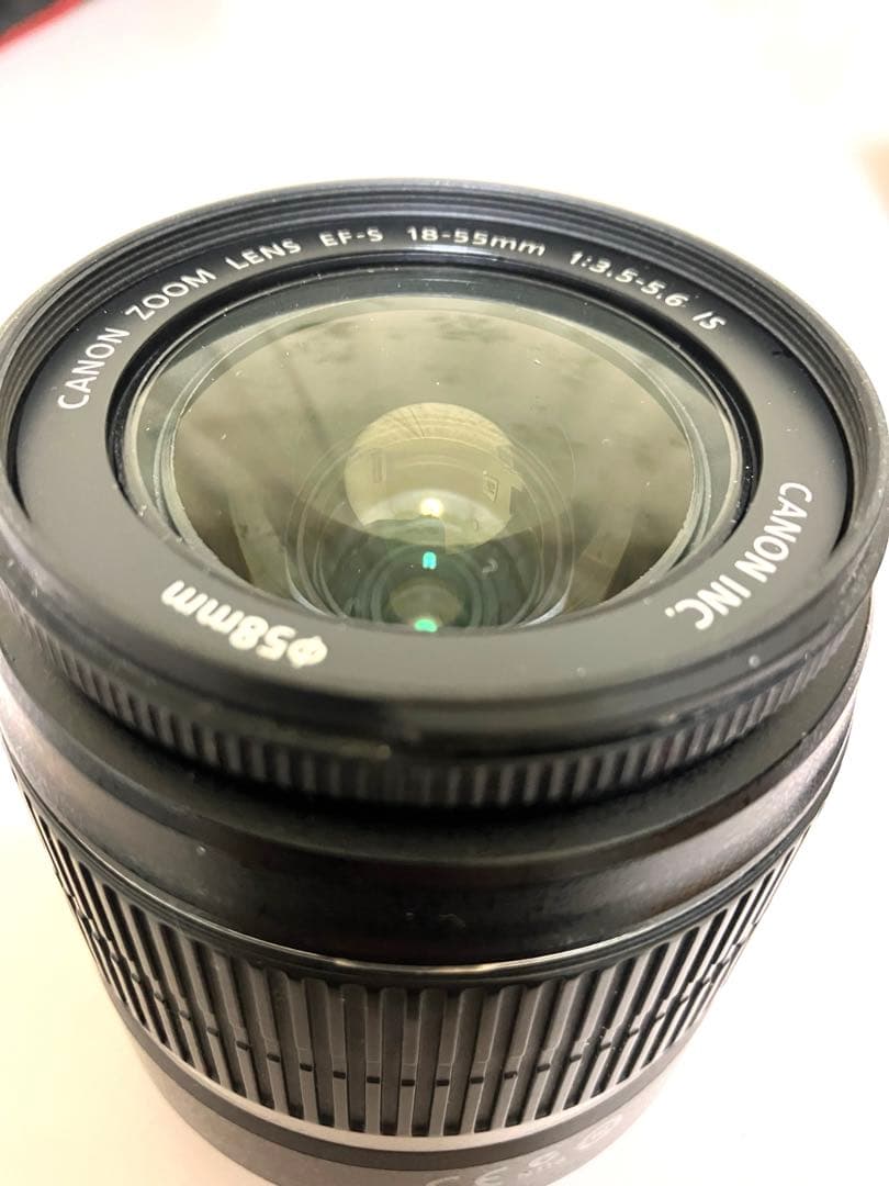 Canon EOS kiss X4 用純正バッテリーとジャンク扱いの本体とレンズ