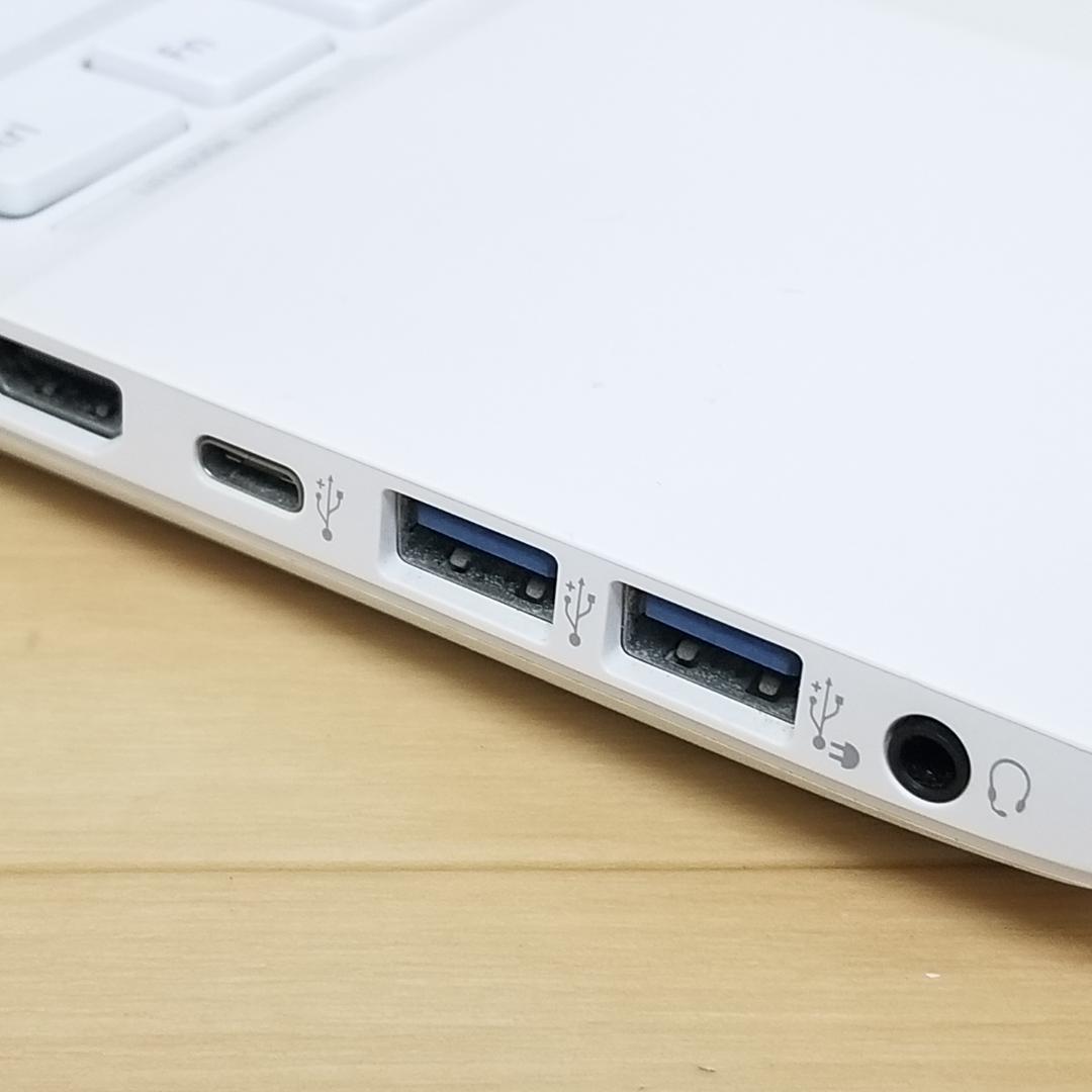 新品SSD Win11 DVD再生可 即使用可ノートPC 富士通 (E3323)