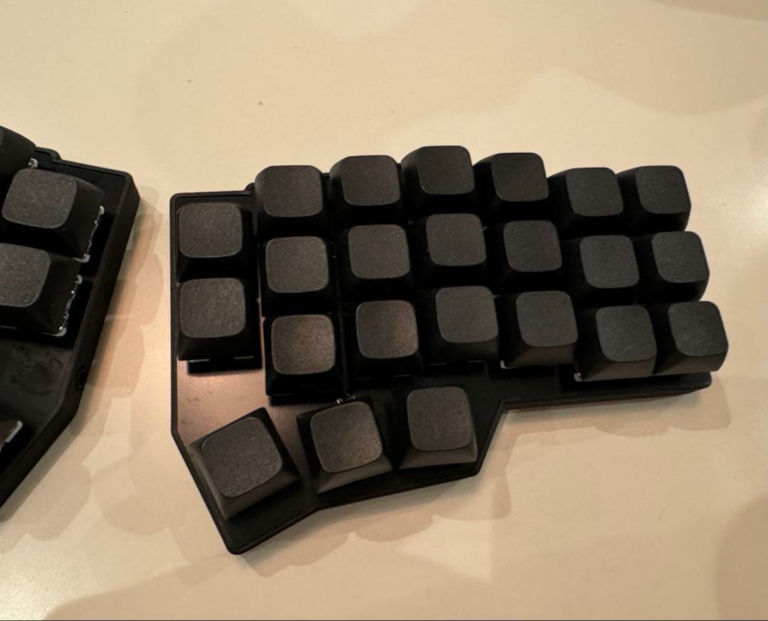 【新品】 corne v4 cherry 完成品keychron静音、ケーブル付