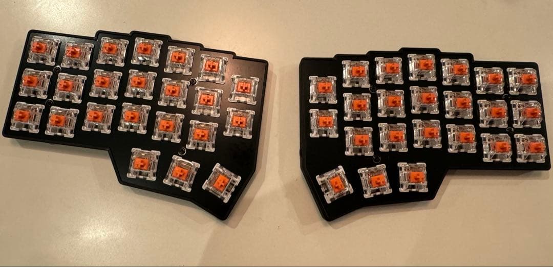 【新品】 corne v4 cherry 完成品keychron静音、ケーブル付