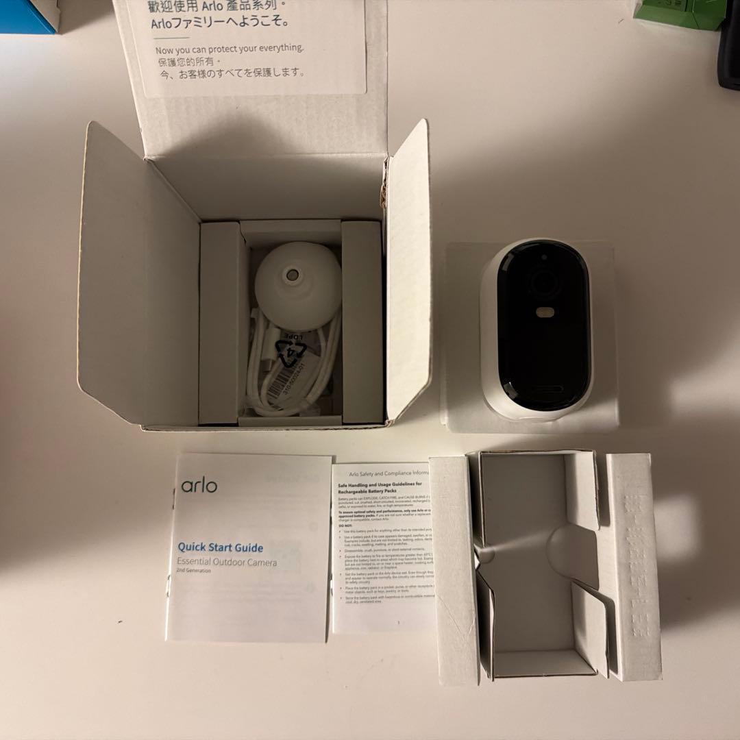 arlo Essential 2K 第2世代　ワイヤレスセキュリティカメラ