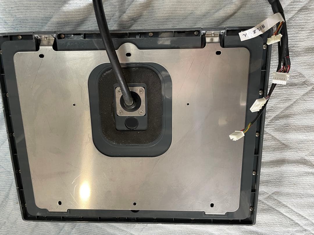 ilza 浴室テレビ14型　本体とリモコン付き